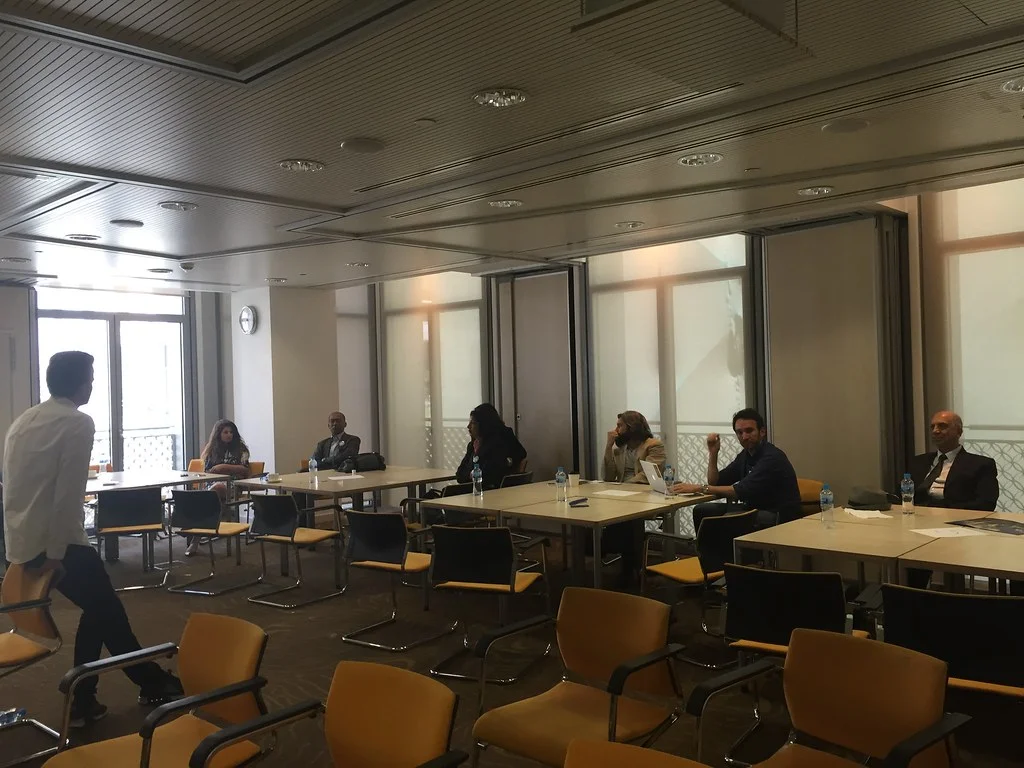 Reunion d'investisseurs autour du financement d'entreprises non cotees en private equity